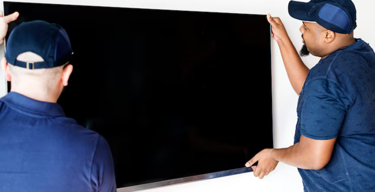 TV em Painéis e Suportes Articulados: Guia de Instalação e Segurança
